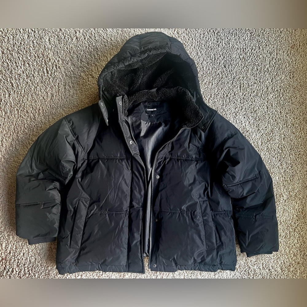 EXPRESS WINTER COAT SIZE LARGE